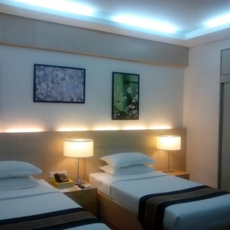Hotel 7 Mile Yangon Eksteriør bilde