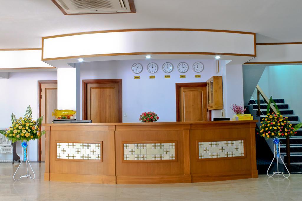 Hotel 7 Mile Yangon Eksteriør bilde