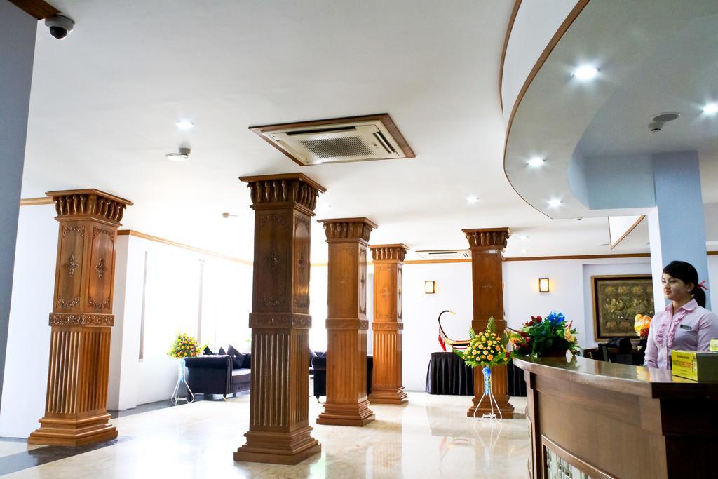 Hotel 7 Mile Yangon Eksteriør bilde