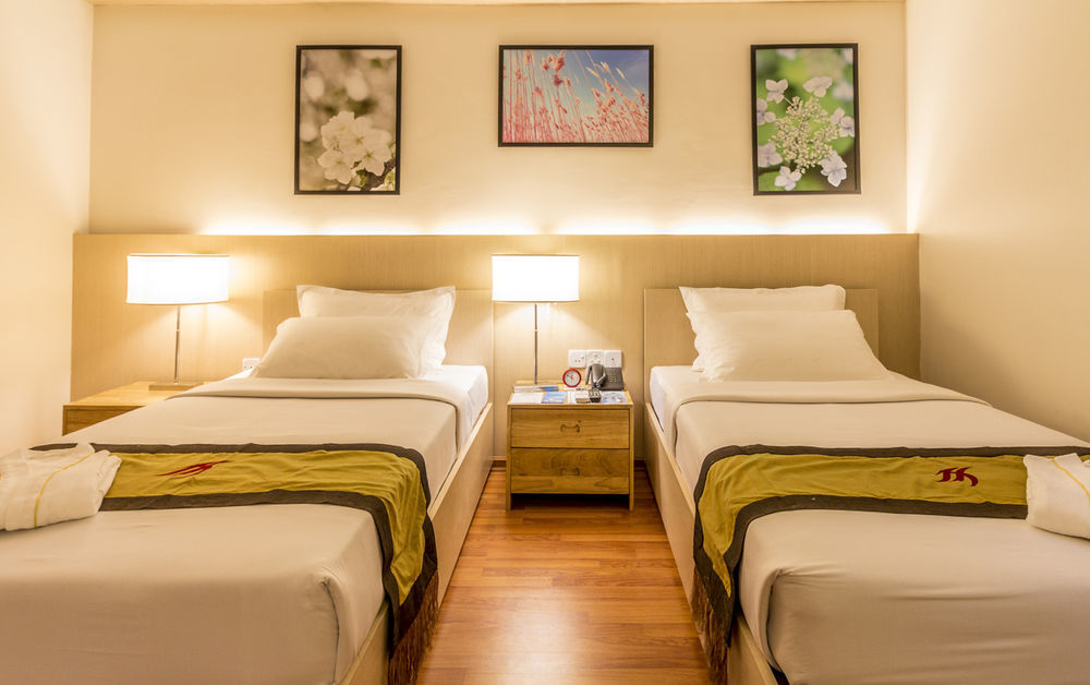 Hotel 7 Mile Yangon Eksteriør bilde