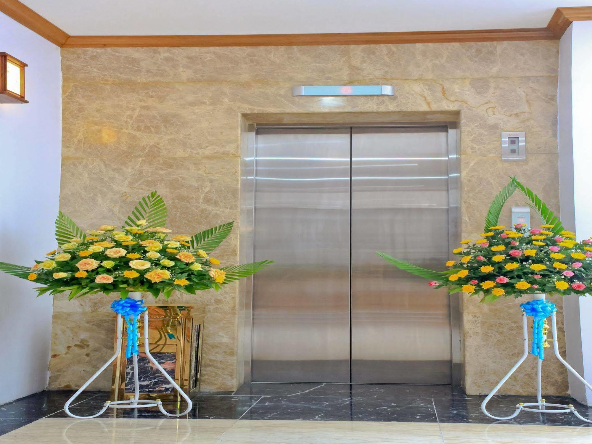 Hotel 7 Mile Yangon Eksteriør bilde