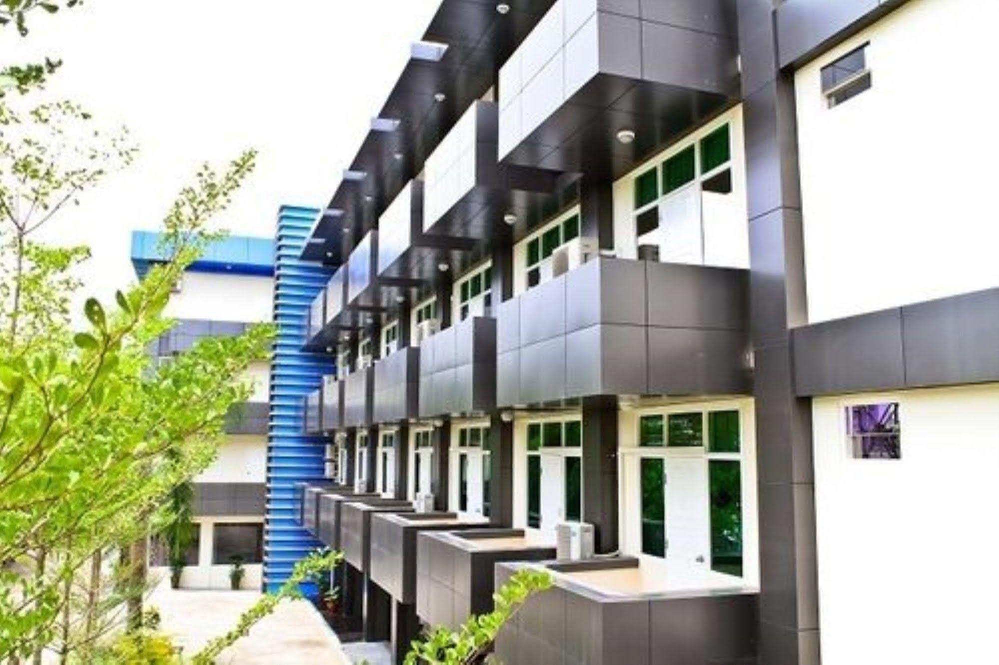 Hotel 7 Mile Yangon Eksteriør bilde